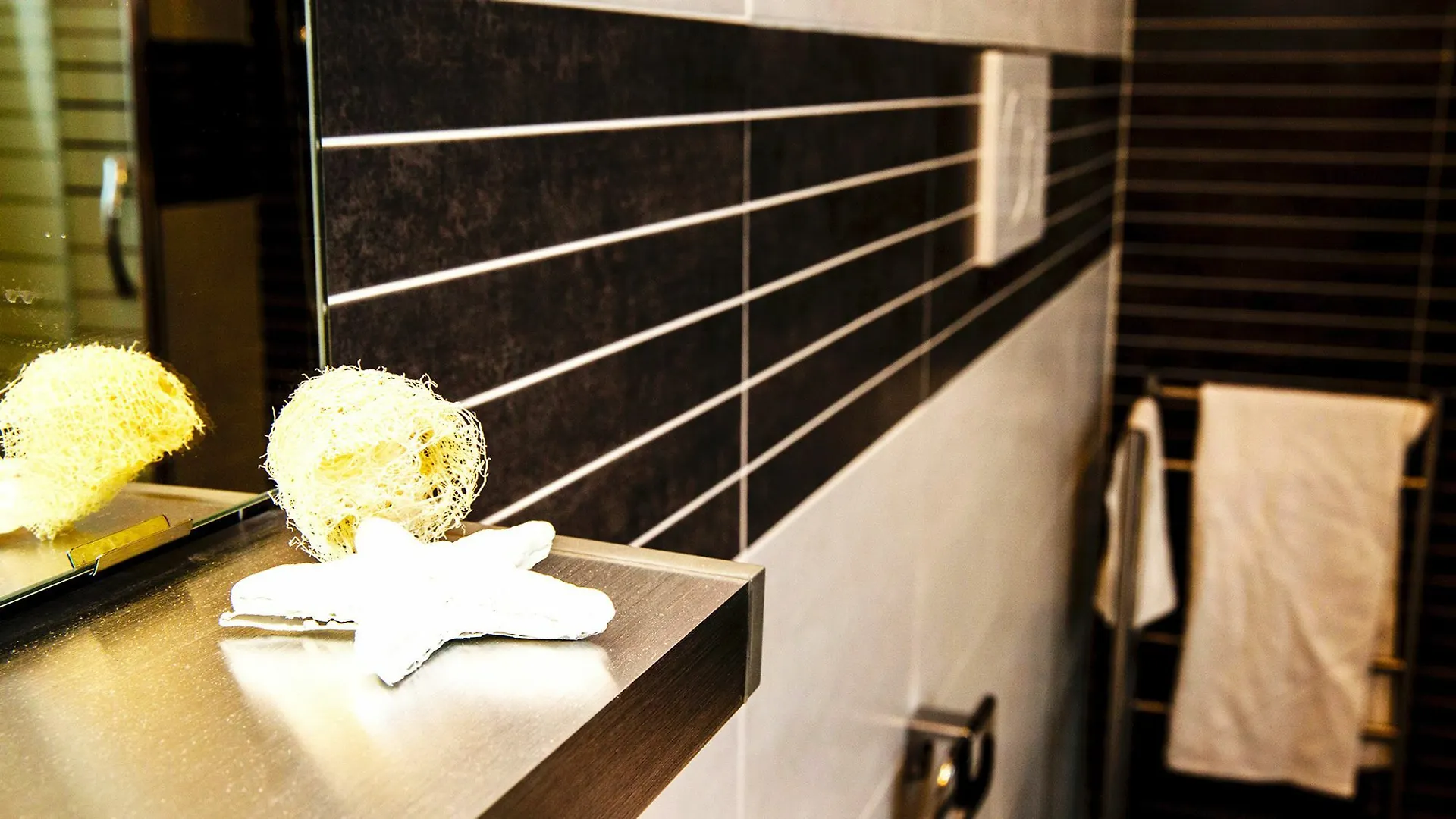 Miclad Colosseum Guest House 3*, Rome Italy